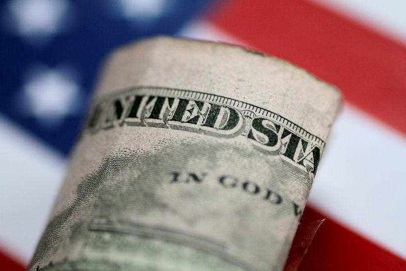 U.S. dollar net long bets rise, bitcoin posts largest net long since CME launch -CFTC, Reuters By Reuters