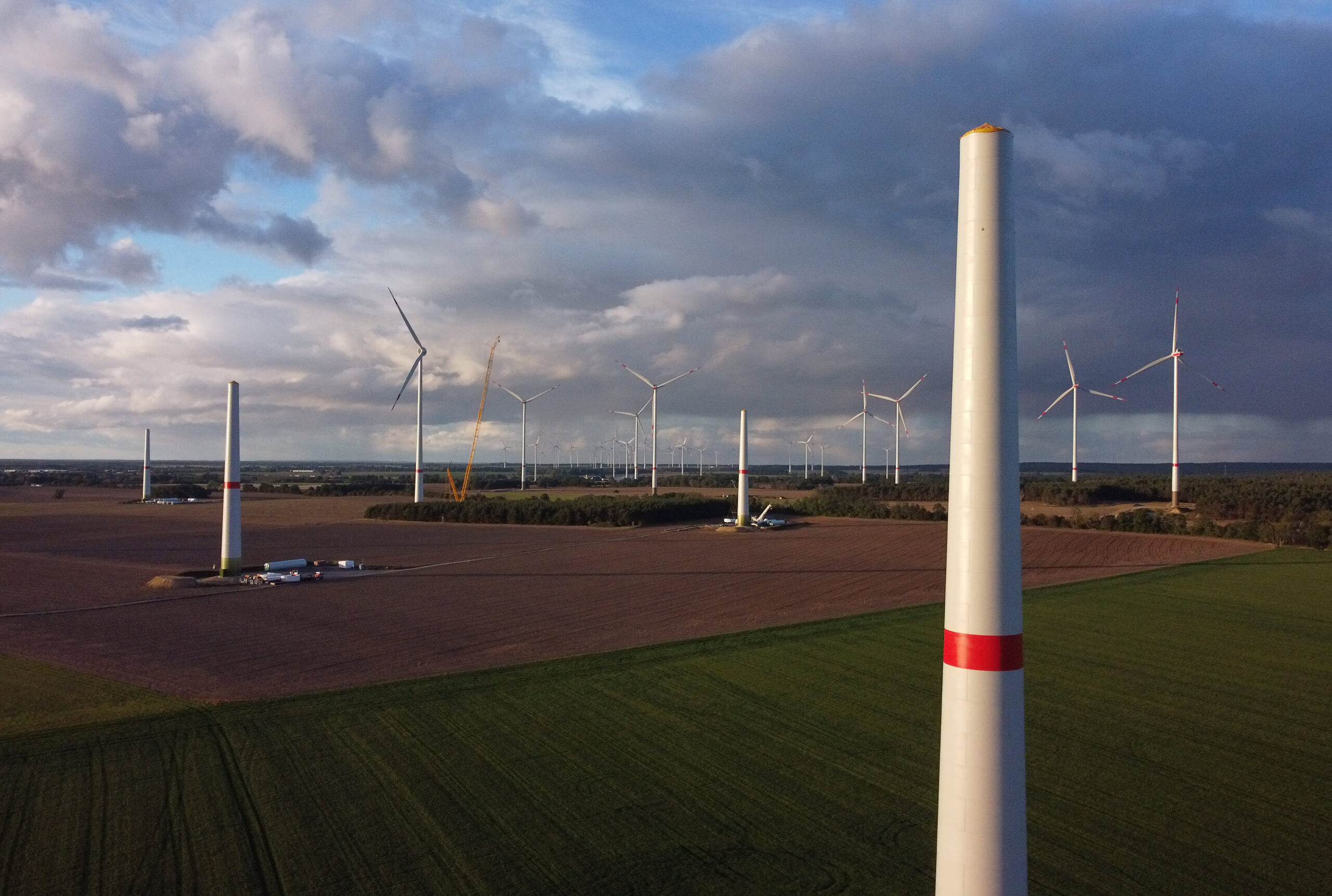 Europe installed a record amount of wind power in 2021