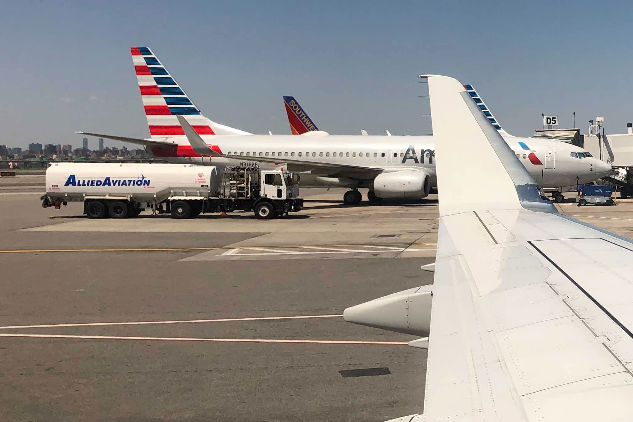 Airlines bet surge in travel will help offset fuel costs