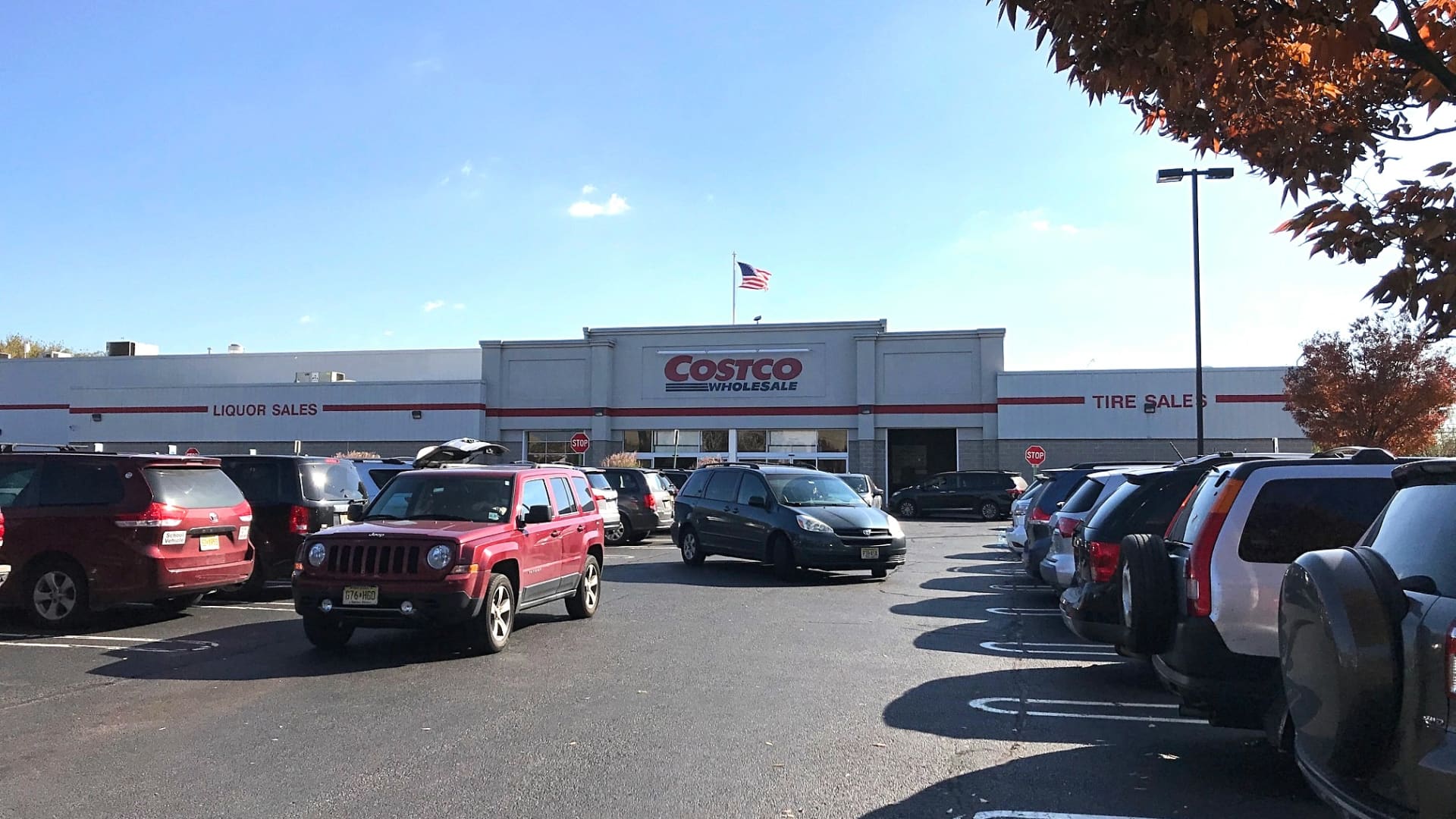 Top Wall Street analysts say buy Costco & Cigna