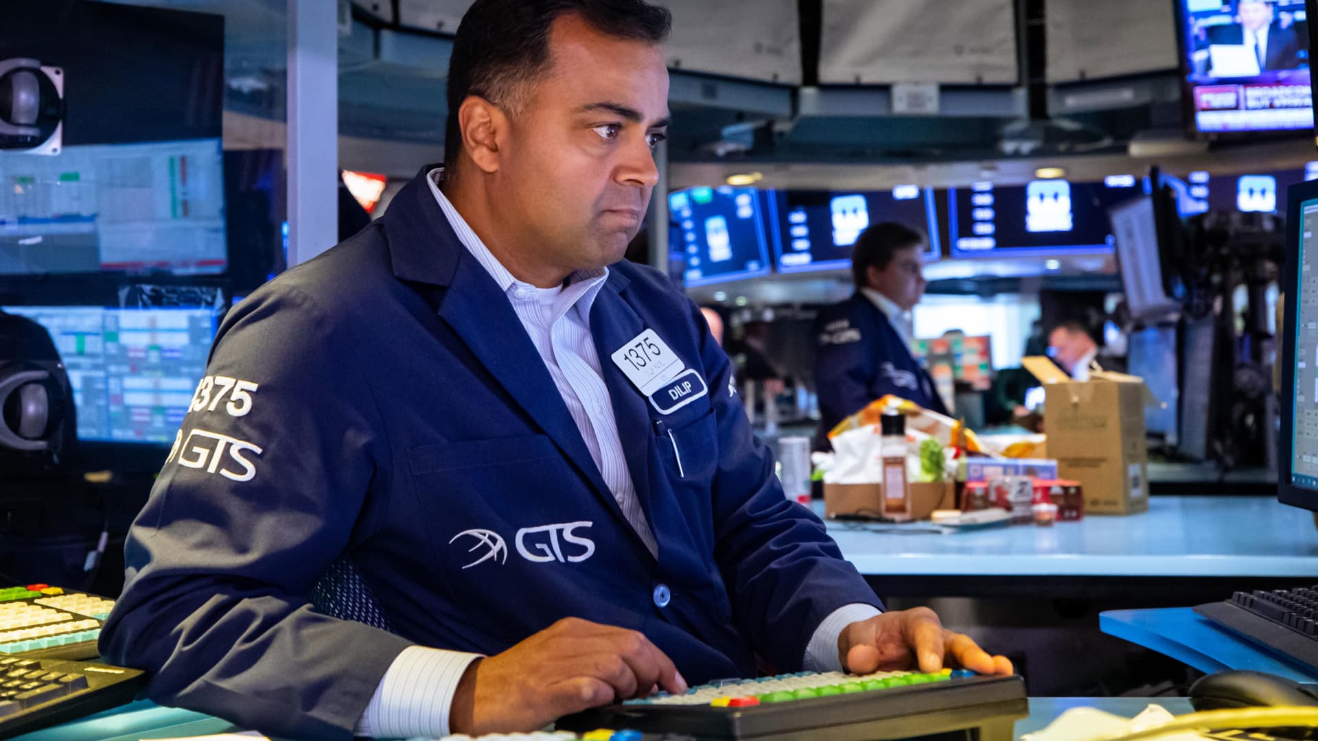 S&P 500 futures rise following last week’s bounce
