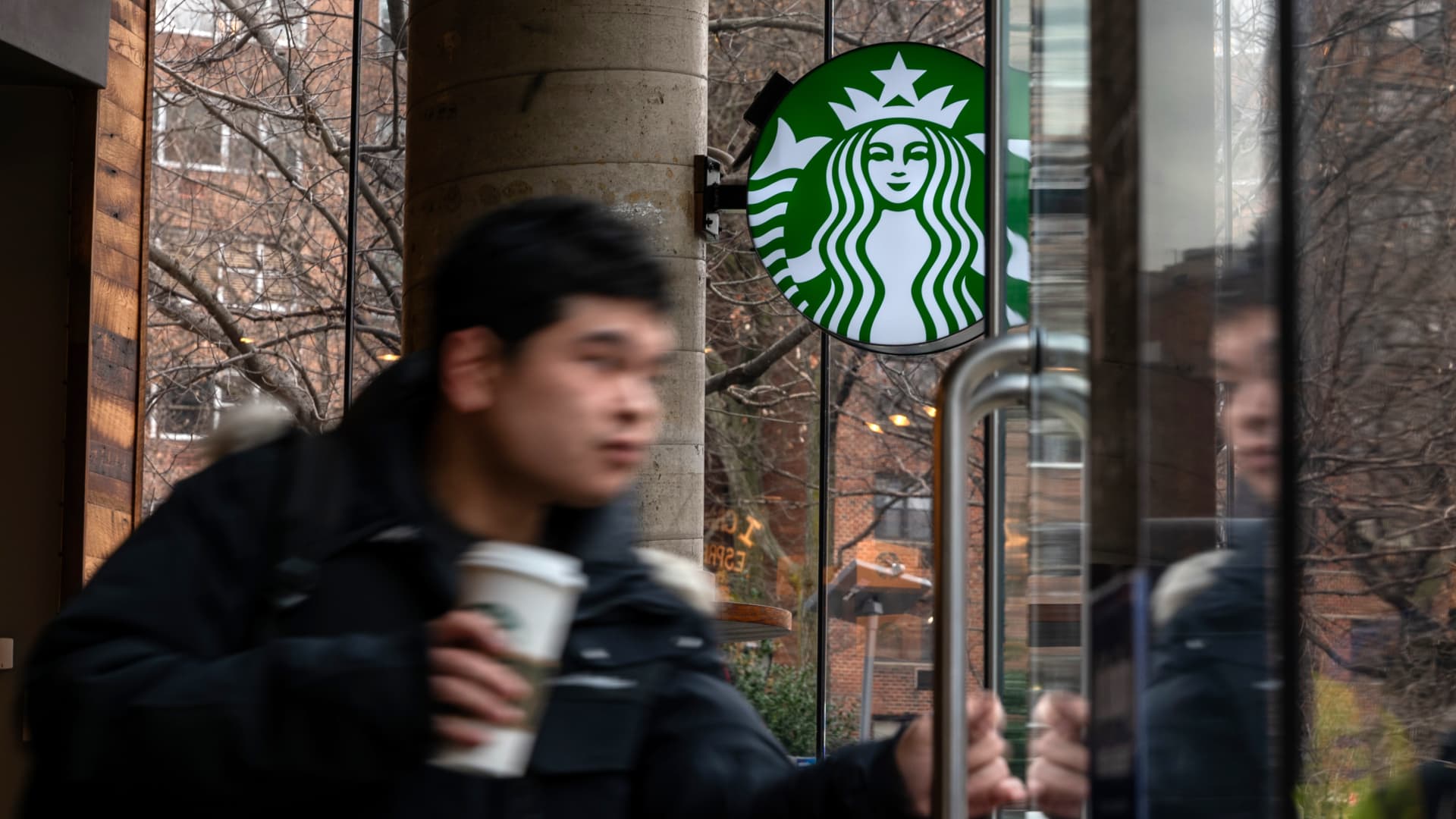 Starbucks’ earnings report was weak — but Wall Street expected worse