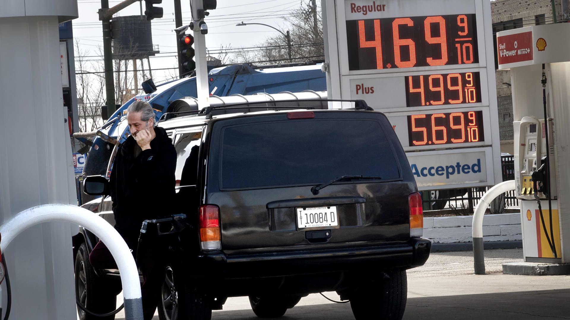 Watch CNBC’s live coverage of Friday’s key inflation data