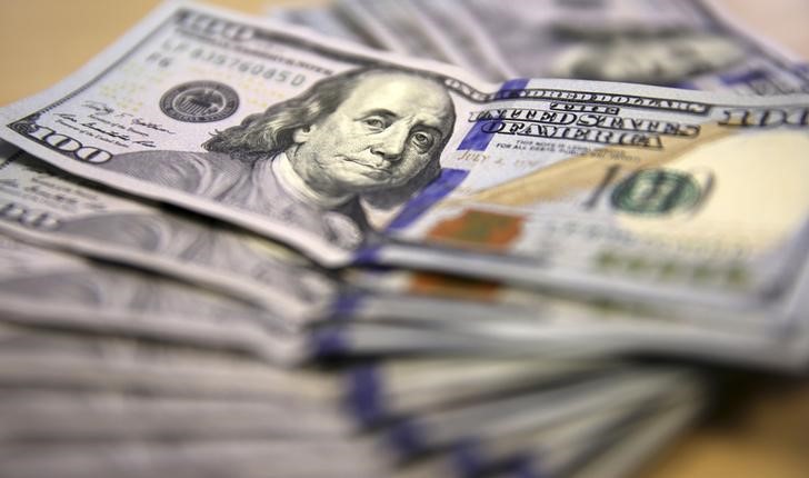 Higher oil prices support the U.S. dollar, says BofA By Investing.com